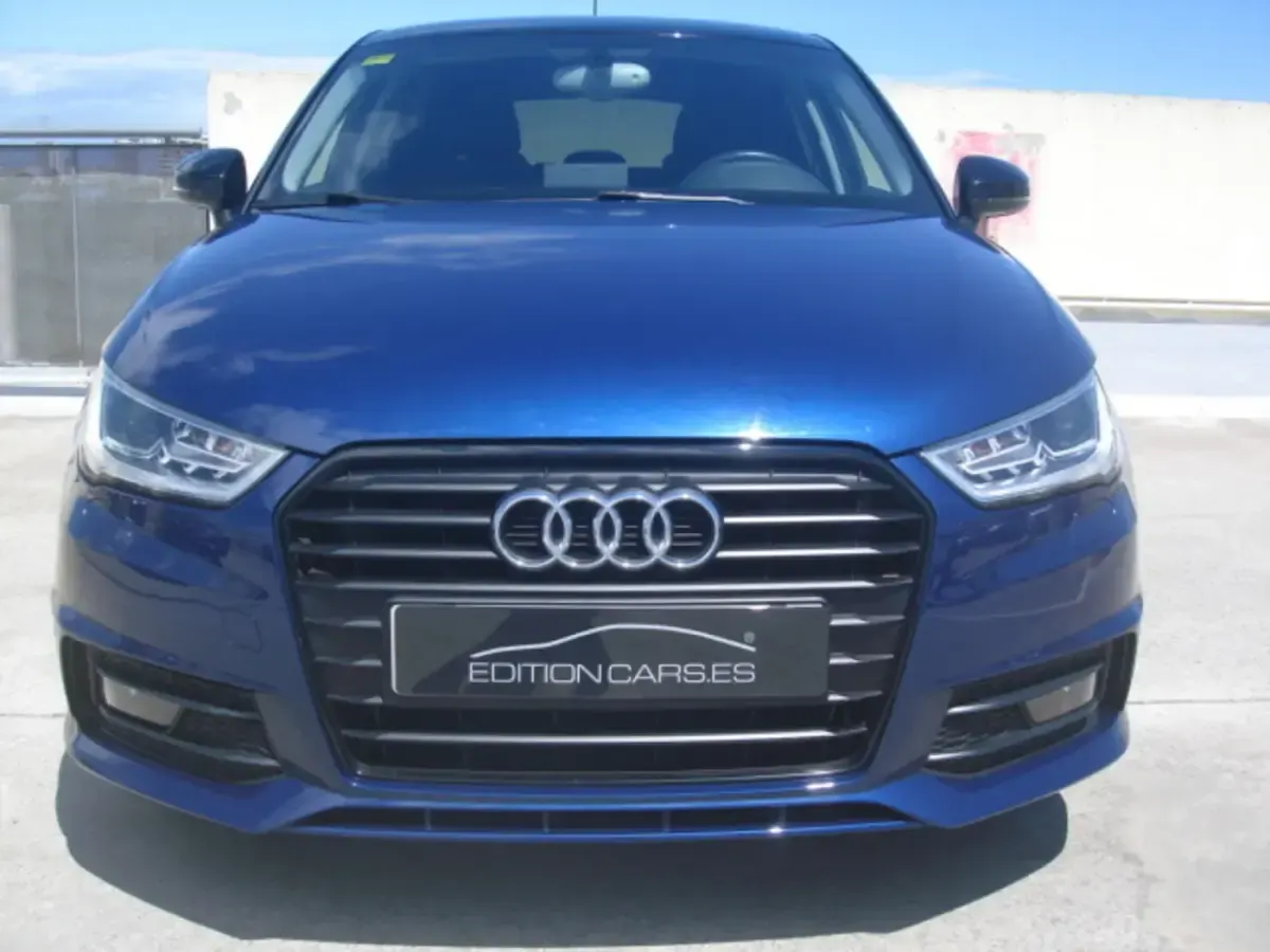 Usado Audi A1 Sportback S-Line 95 CV (69 kW) 2018 Azul Utilitario