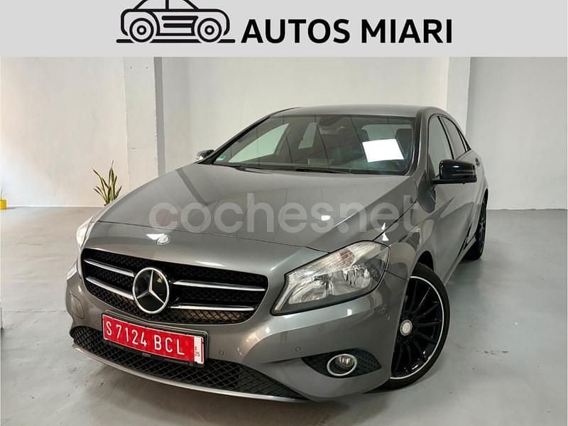 Gris / plata Usado 2014 Mercedes A200 Urban Berlina | 14.900 € (Precio justo) - Imagen 1/4