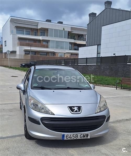 Gris / plata Usado 2009 Peugeot 207 Berlina | 2290 € (Precio justo) - Imagen 1/4