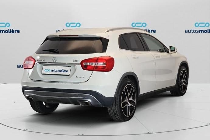 Usado Mercedes GLA220 Urban 170 CV (125 kW) 2015 SUV