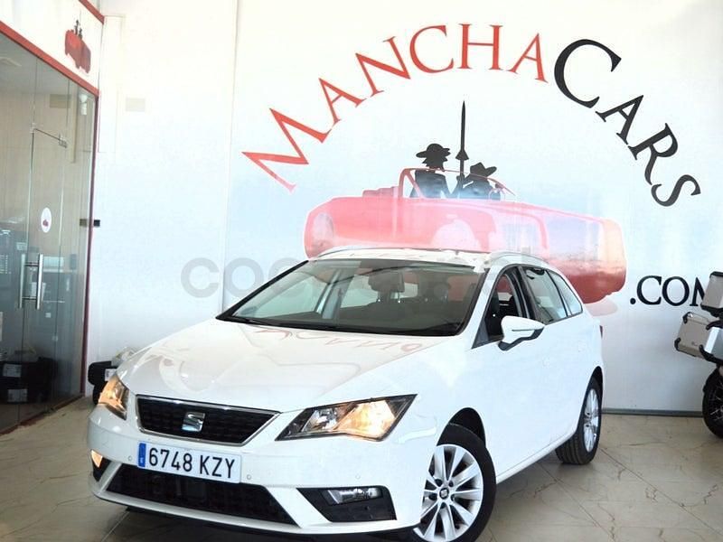 Usado Seat Leon Style 115 CV (84 kW) 2019 Blanco Berlina