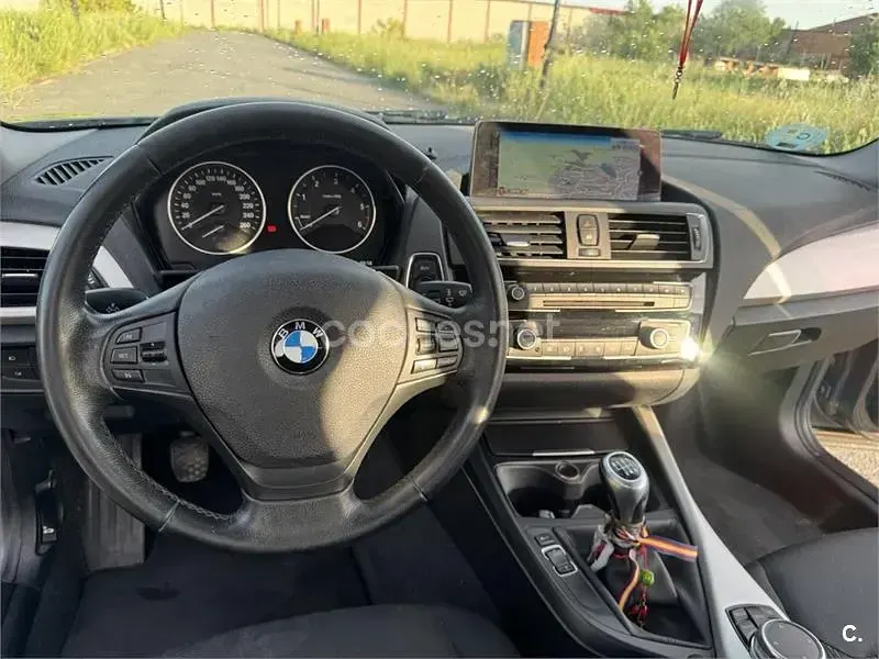 Usado BMW 118 143 CV (105 kW) 2016 Gris / plata Utilitario