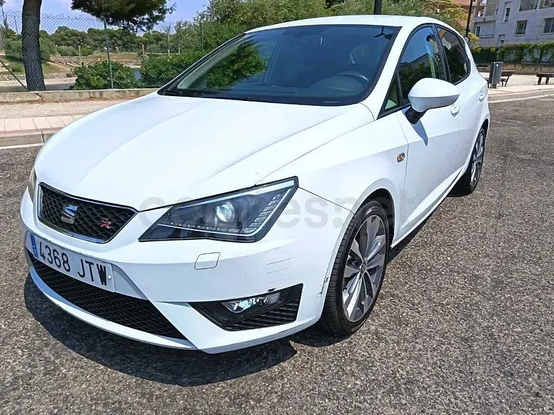 Usado Seat Ibiza FR 90 CV (66 kW) 2016 Blanco Berlina