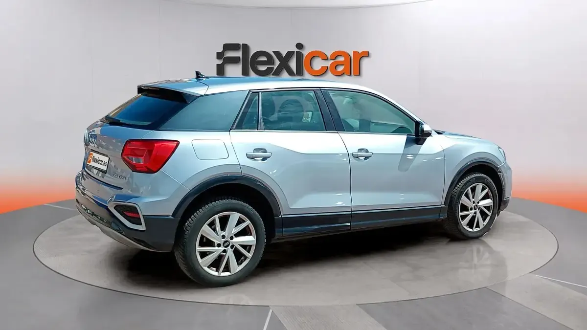 Używany Audi Q2 Advanced Plus 150 KM (110 kW) 2023 Szary SUV
