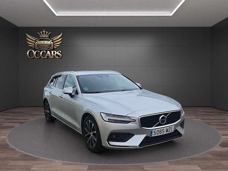 Usado Volvo V60 Momentum 150 CV (110 kW) 2021 Gris Familiar
