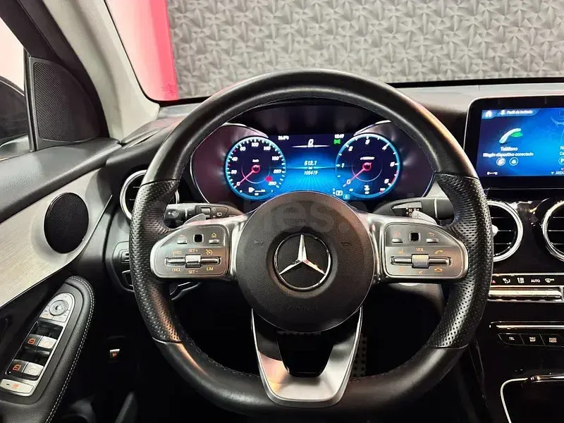 Usado Mercedes GLC220 194 CV (142 kW) 2022 Blanco SUV