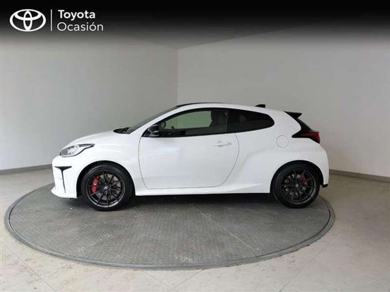 Usado Toyota Yaris 261 CV (191 kW) 2022 Blanco Berlina