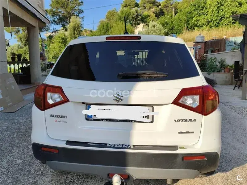Usado Suzuki Vitara 120 CV (88 kW) 2016 Blanco SUV