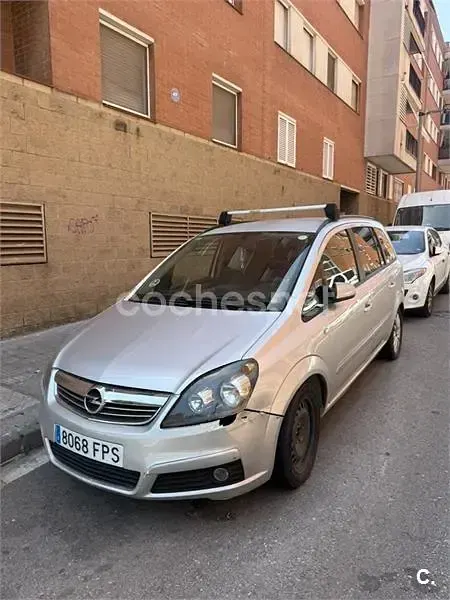 Usado Opel Zafira Cosmo 120 CV (88 kW) 2007 Gris / plata Monovolumen