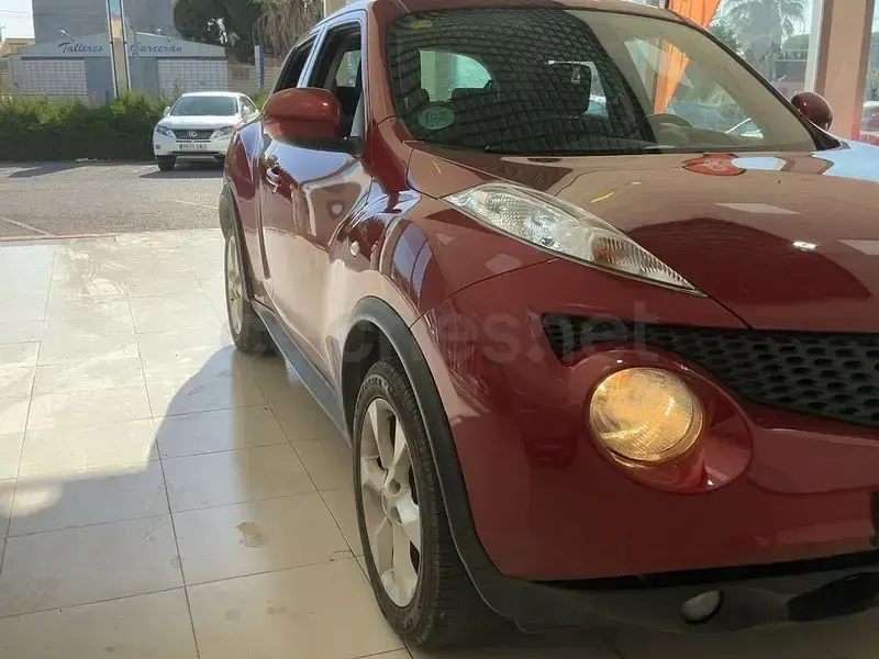 Usado Nissan Juke Acenta 117 CV (86 kW) 2012 Granate SUV