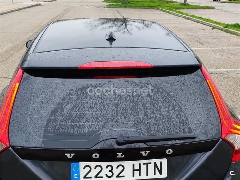 Usado Volvo V60 R-Design 136 CV (100 kW) 2013 Gris / plata Familiar