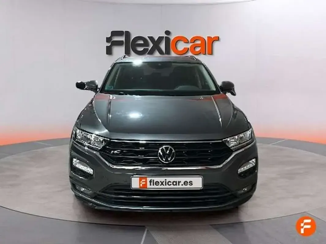 Usado VW T-Roc Advance 116 CV (85 kW) 2022 Gris SUV