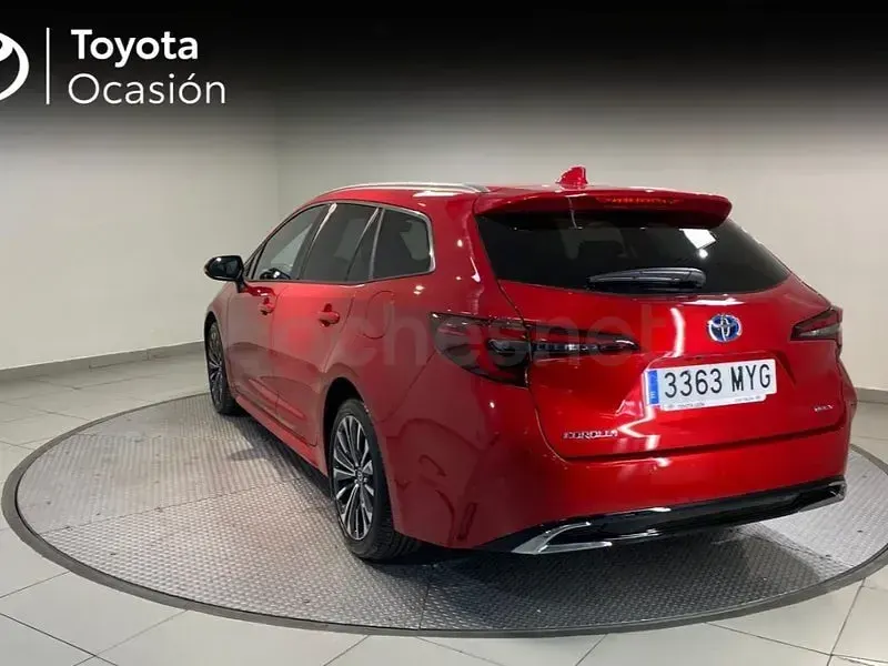 Usado Toyota Corolla Sport 196 CV (144 kW) 2025 Rojo Familiar