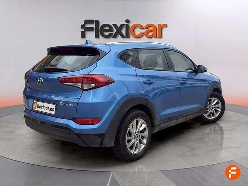Usado Hyundai Tucson 115 HP (84 kW) 2017 Azul SUV