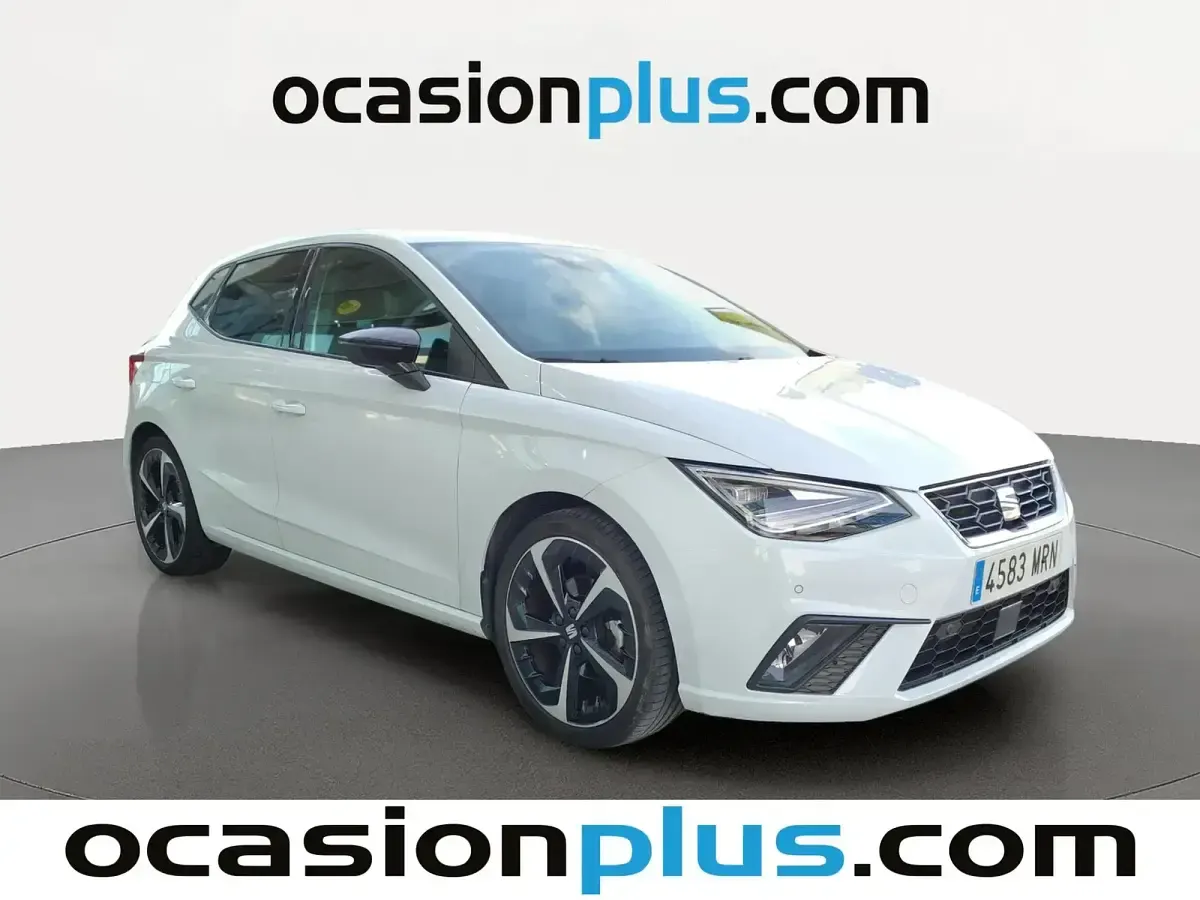 Usado Seat Ibiza FR 150 CV (110 kW) 2024 Blanco Berlina