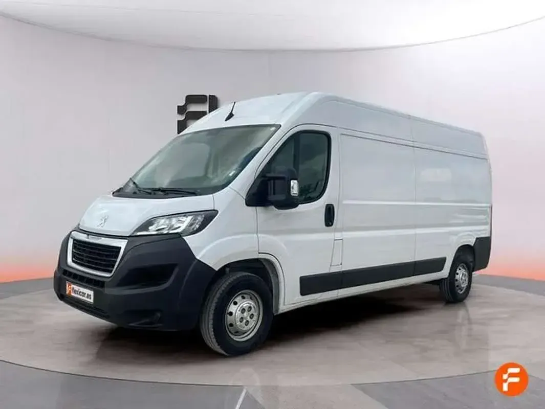 Usado Peugeot Boxer S 140 CV (102 kW) 2023 Blanco Van