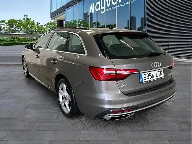 Usado Audi A4 Advanced 163 CV (119 kW) 2021 Gris Familiar