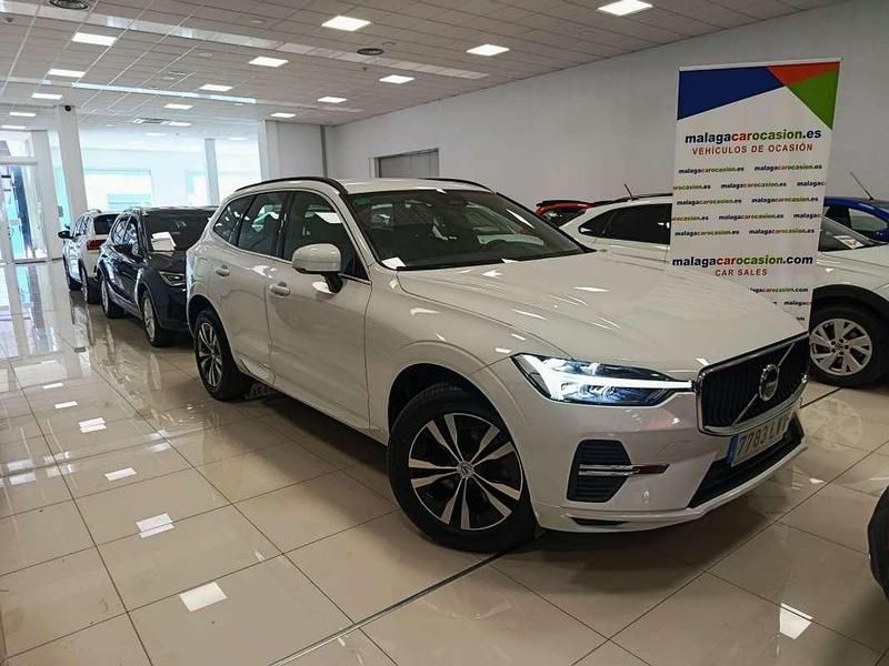 Usado Volvo XC60 Momentum 197 CV (144 kW) 2022 Blanco SUV