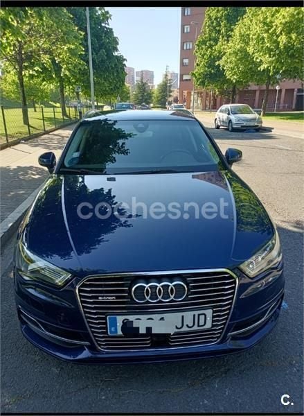 Azul Usado 2015 Audi A3 Sportback e-tron Ambition Berlina | 18.200 € (Precio justo) - Imagen 1/4