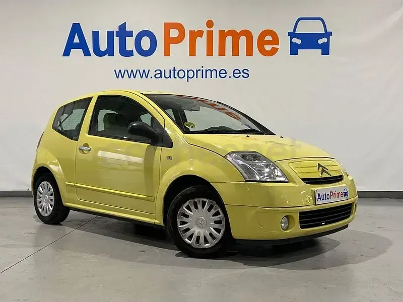 Usado Citroën C2 61 CV (44 kW) 2004 Amarillo Utilitario