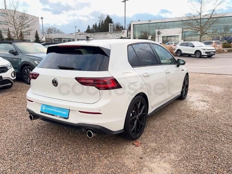 Usado VW Golf VIII GTI 245 CV (180 kW) 2023 Blanco Berlina