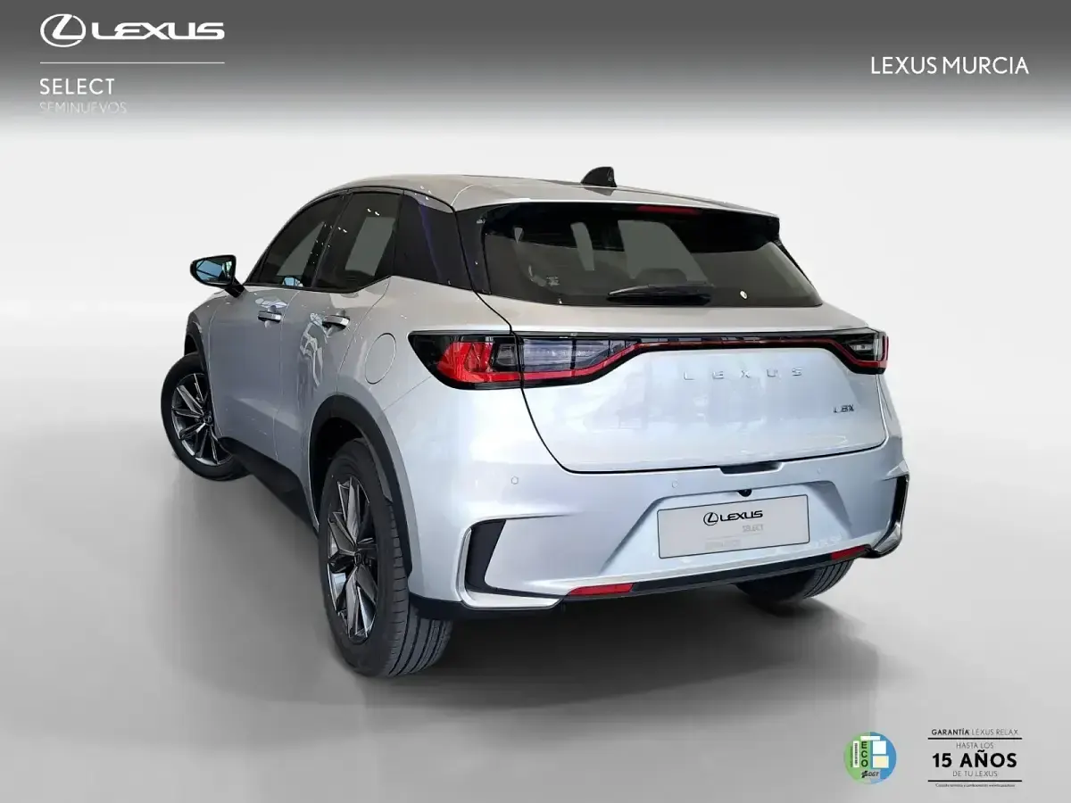 Nuevo Lexus LBX 136 CV (100 kW) 2026 Gris SUV