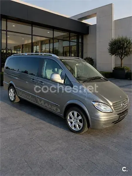 Usado Mercedes Viano 150 CV (110 kW) 2005 Gris / plata Monovolumen