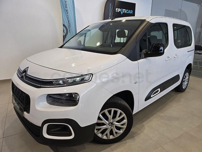 Usado Citroën Berlingo Feel 102 CV (75 kW) 2023 Blanco Monovolumen