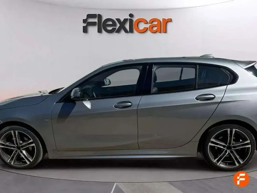 Usado BMW 118 136 CV (100 kW) 2024 Gris Utilitario