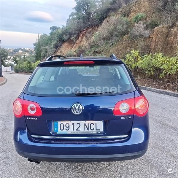 Usado VW Passat 140 CV (102 kW) 2009 Azul Familiar