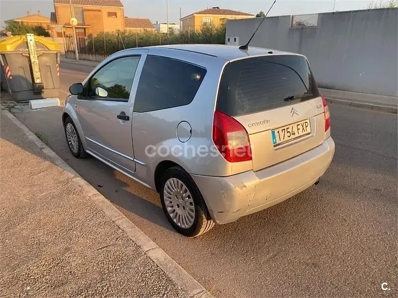 Usado Citroën C2 70 CV (51 kW) 2007 Gris / plata Utilitario