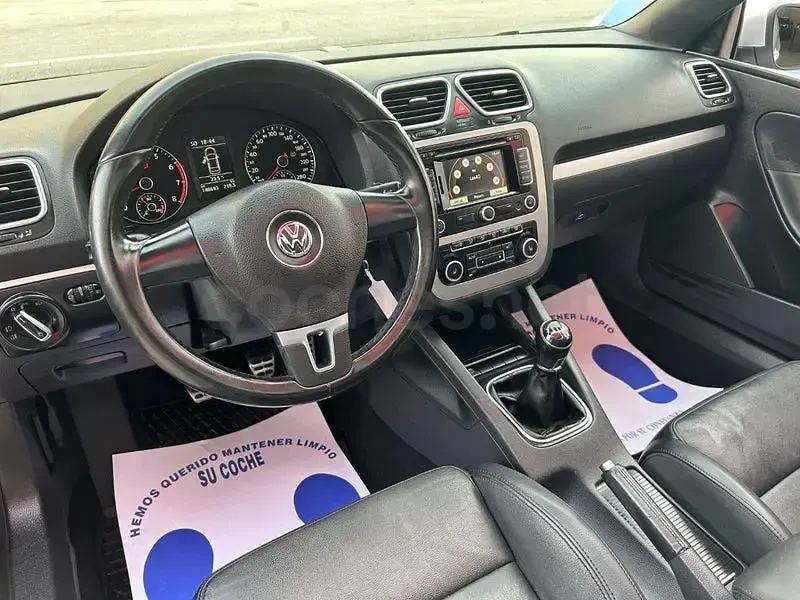 Usado VW Eos Sport 210 CV (154 kW) 2012 Gris / plata Descapotable