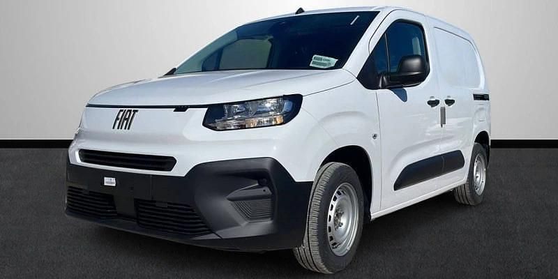 Blanco Usado 2024 Fiat Doblò Monovolumen | 19.700 € (Precio justo) - Imagen 1/4