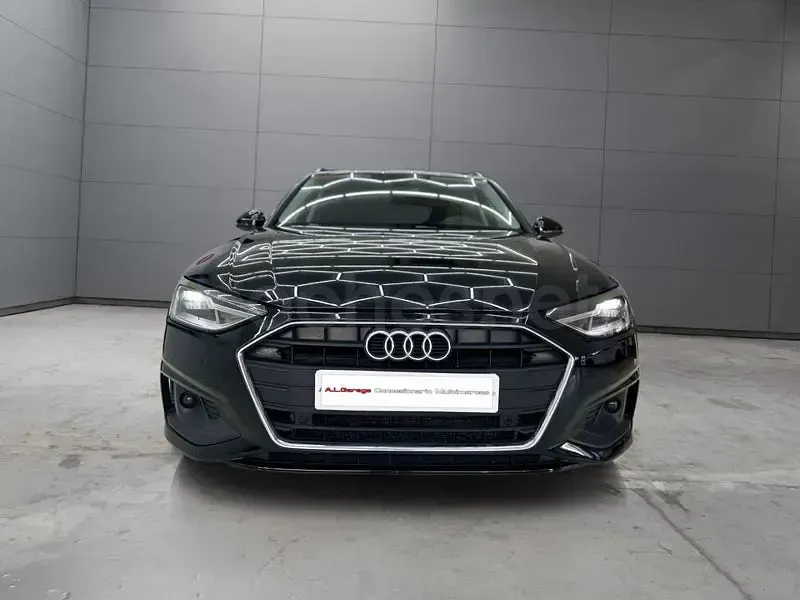 Usado Audi A4 Advanced Plus 163 CV (119 kW) 2022 Negro Familiar