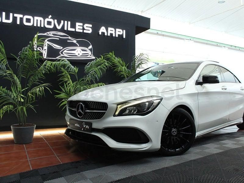Usado Mercedes CLA220 177 CV (130 kW) 2018 Blanco Berlina