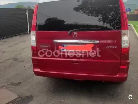 Usado Mercedes Viano 150 CV (110 kW) 2007 Granate Monovolumen