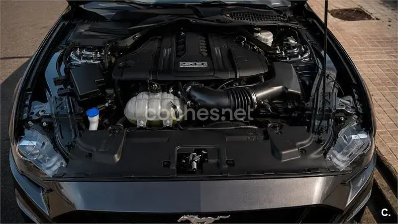 Usado Ford Mustang GT 450 CV (330 kW) 2021 Gris / plata Coupe