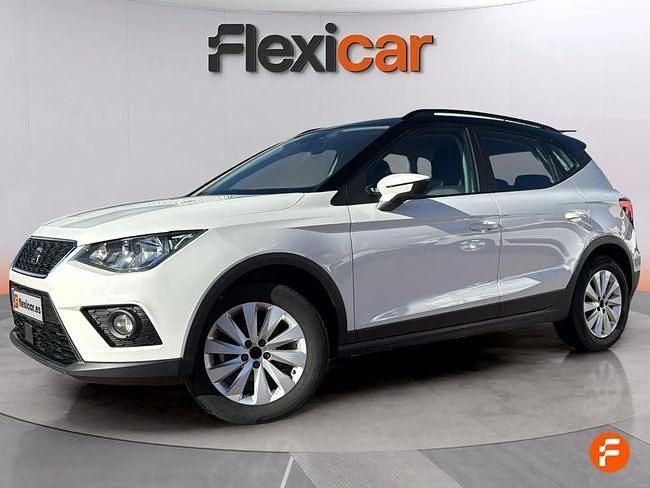 Usado Seat Arona Style 110 CV (80 kW) 2021 Blanco SUV