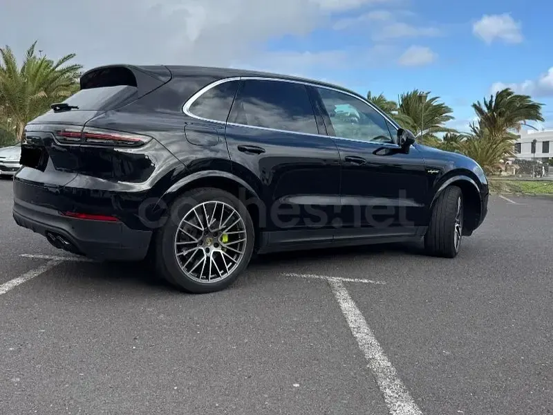 Usado Porsche Cayenne E-Hybrid 462 CV (339 kW) 2021 Negro SUV