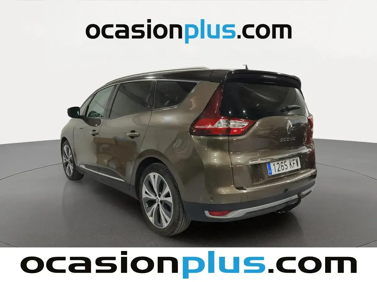 Usado Renault Scénic Zen 130 CV (95 kW) 2017 Marrón Monovolumen