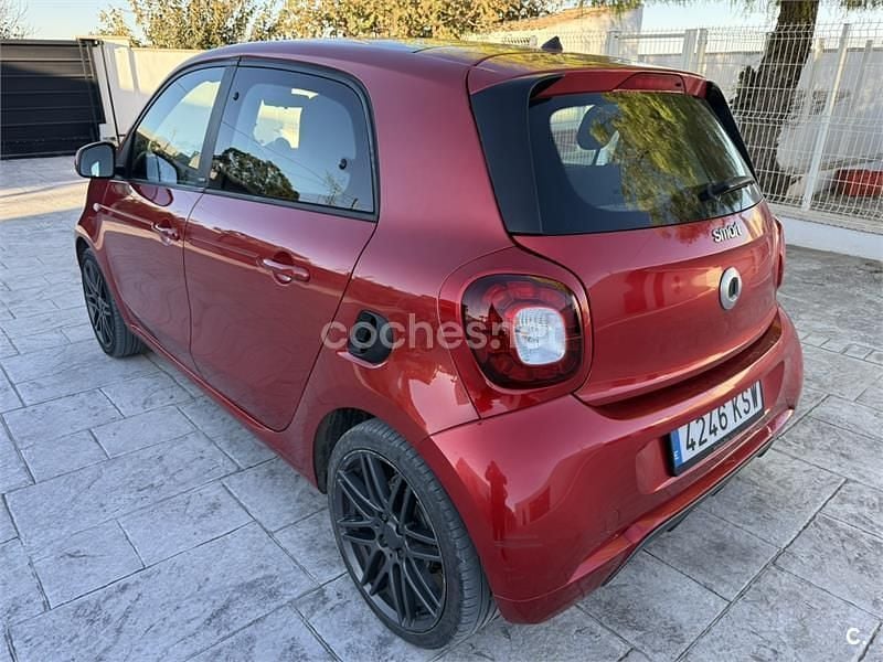 Usado Smart ForFour 90 CV (66 kW) 2019 Rojo Utilitario