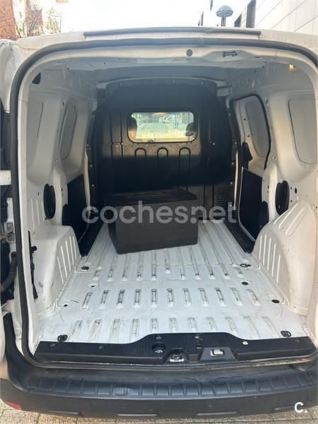 Usado Dacia Dokker Ambiance 90 CV (66 kW) 2016 Blanco Monovolumen