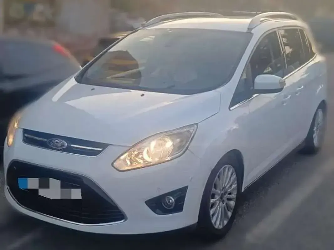 Usado Ford C-MAX Titanium 116 CV (85 kW) 2012 Blanco Monovolumen