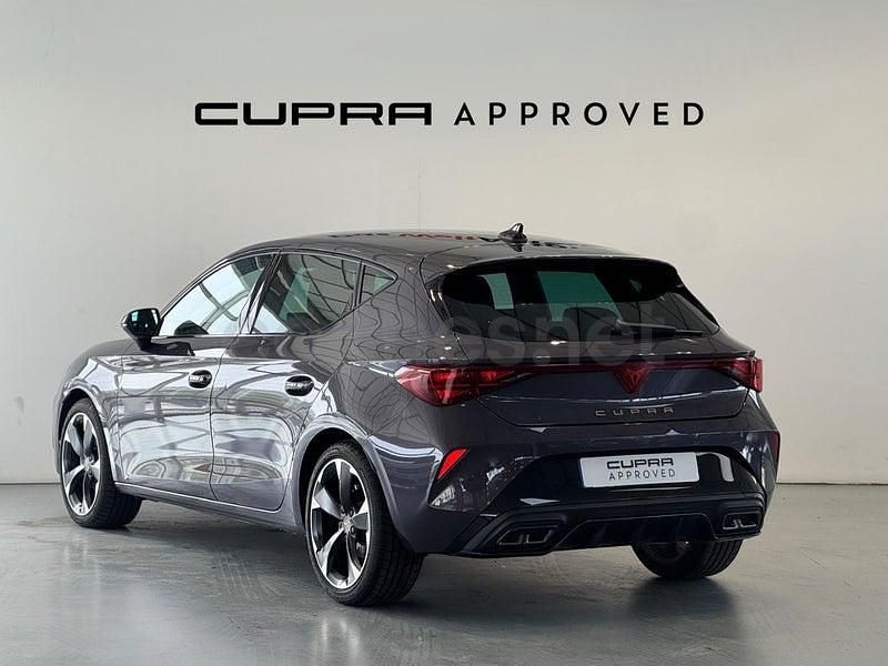 Usado Cupra Leon 150 CV (110 kW) 2025 Azul Berlina