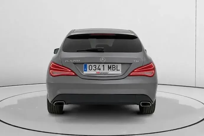 Usado Mercedes CLA200 136 CV (100 kW) 2015 Coupe