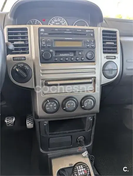 Usado Nissan X-Trail 136 CV (100 kW) 2005 Gris / plata SUV