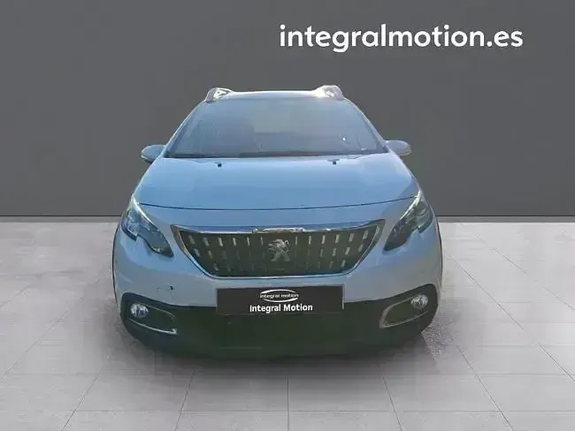 Usado Peugeot 2008 Allure 110 CV (80 kW) 2016 Blanco SUV
