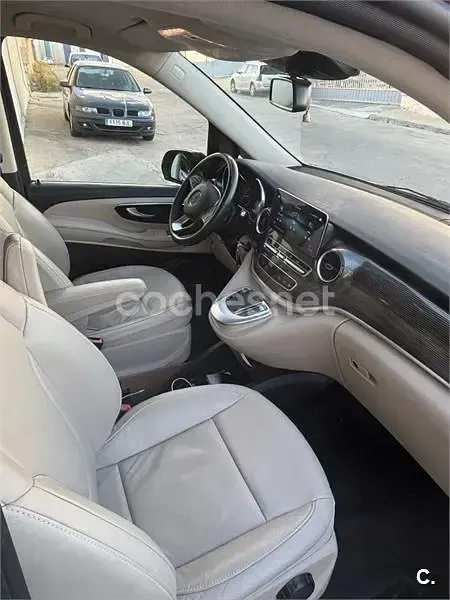 Brugt Mercedes V220 Avantgarde 163 HK (119 kW) 2023 Sort MPV