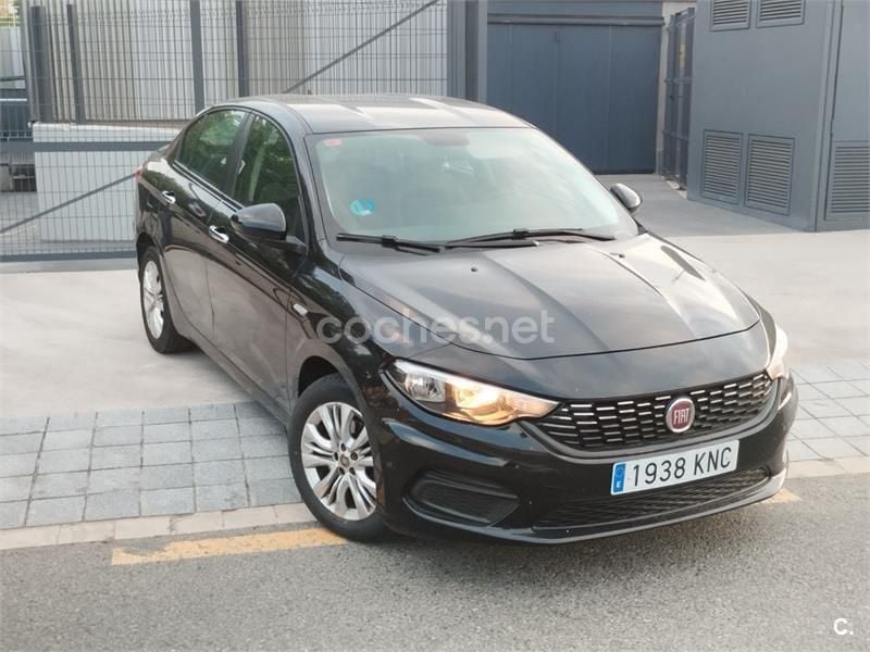 Azul Usado 2018 Fiat Tipo Lounge Berlina | 6600 € (Super precio) - Imagen 1/4