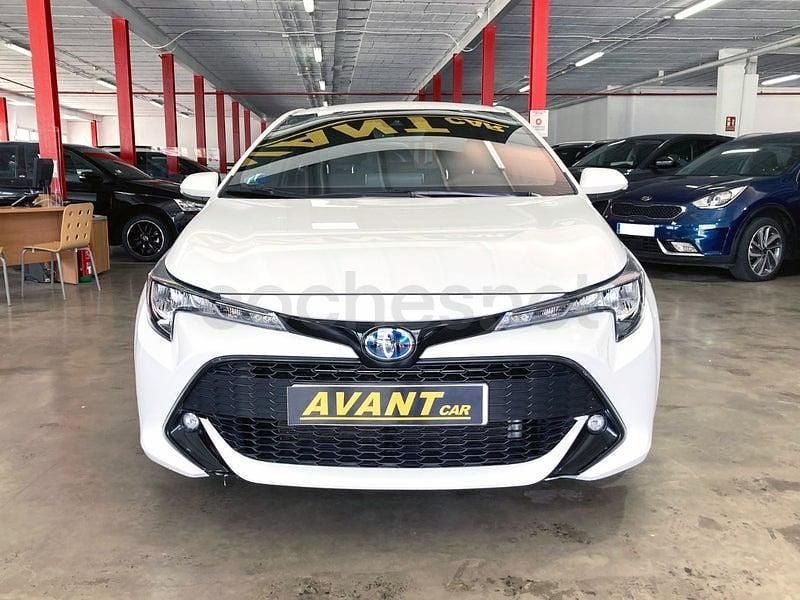 Usado Toyota Corolla Active 122 CV (89 kW) 2021 Blanco Berlina